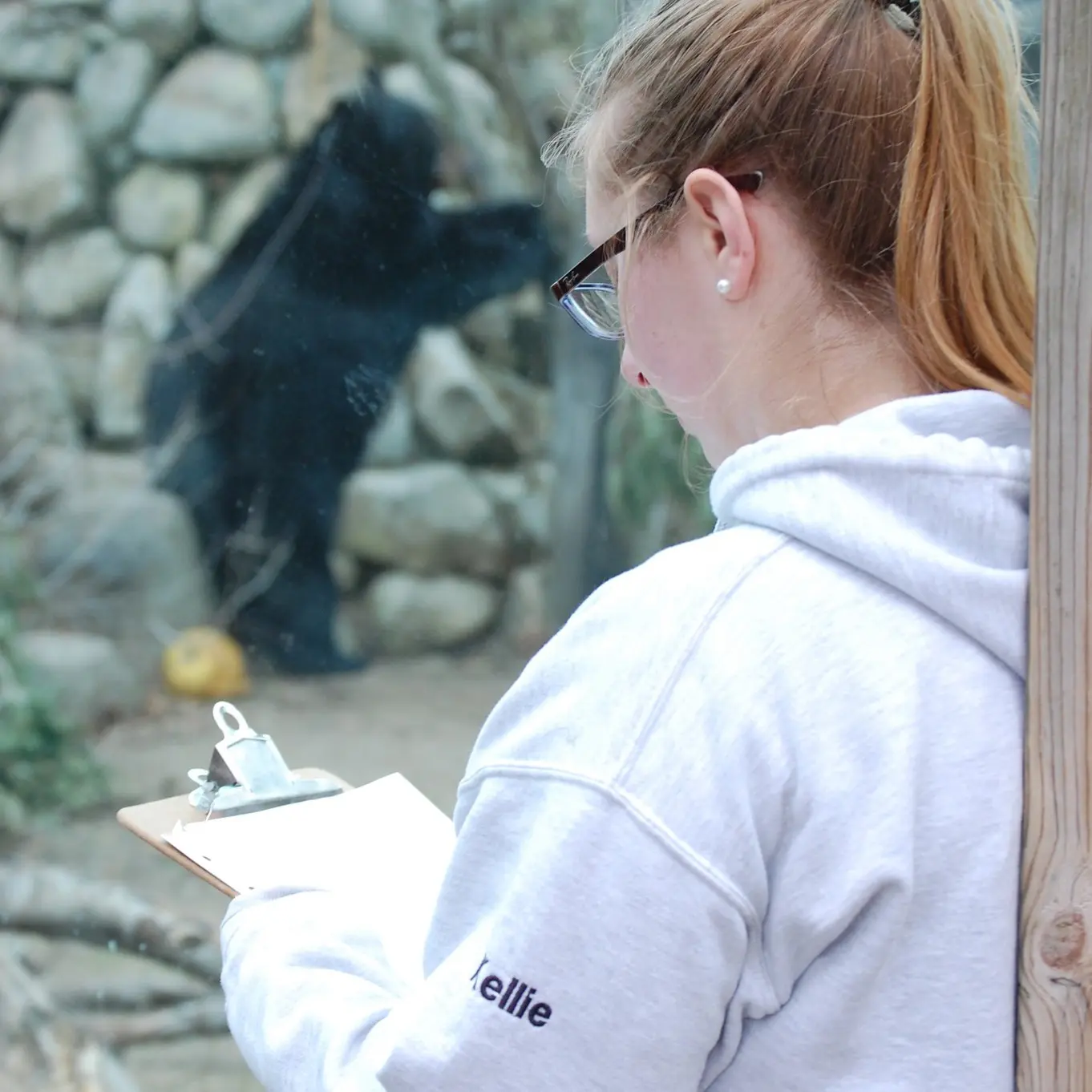 intern with clipboard